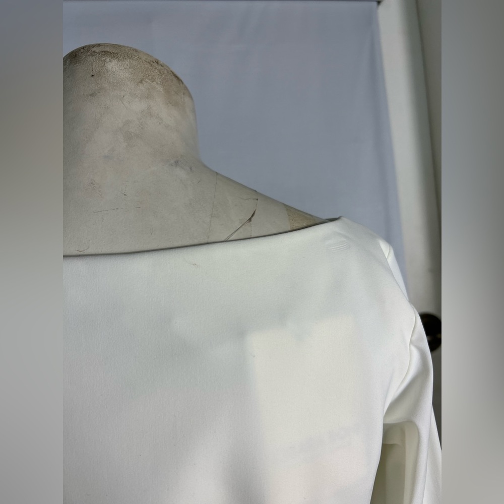 CHIARA BONI LA PETITE ROBE
Natty Bell-Sleeve Top 6 - Picture 9 of 9